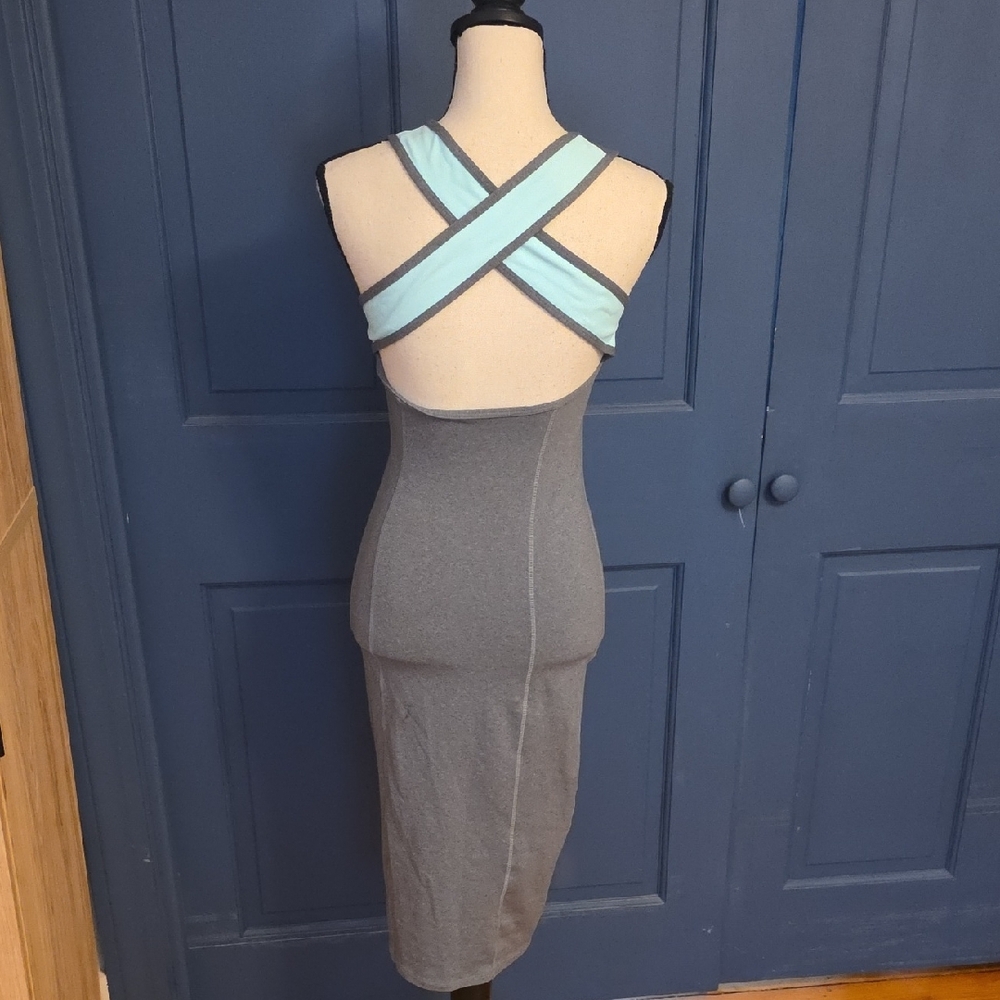 lululemon athletica Picnic Play Bodycon Midi Dress Gray W Aqua Straps Sz 4 - Picture 7 of 9